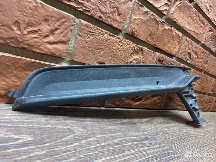 Решётка в бампер левая Skoda Rapid 2013-2020