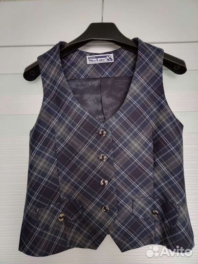 Жилетка для девочки школьная