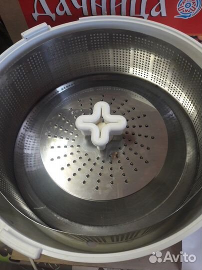 Соковыжималка большая