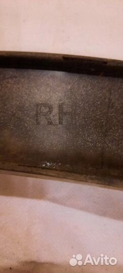 Молдинг на крыло задний правый Bmw X5 E70 3.0 2010