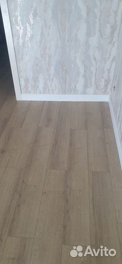 Ламинат, линолеум