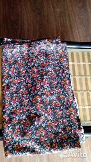 Отрезы тканей разные