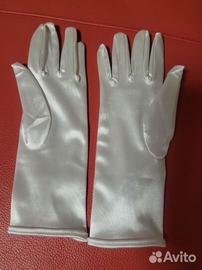 Перчатки белые свадебные