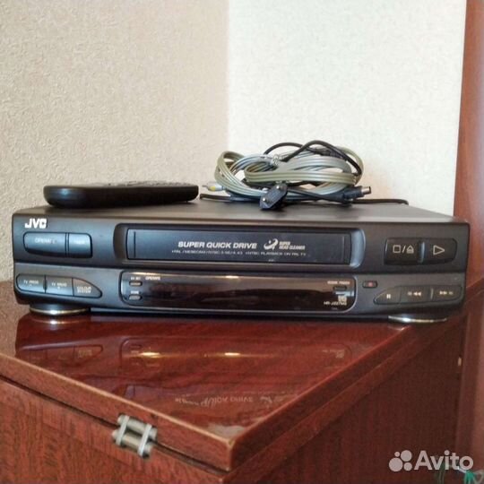 Кассетный видеомагнитофон JVC на запчасти