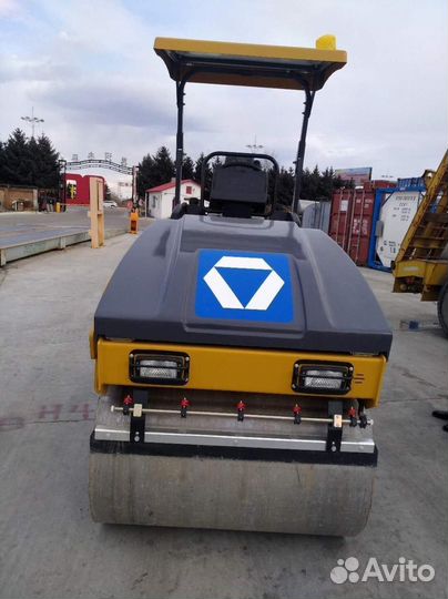 Дорожный каток XCMG XMR303, 2023