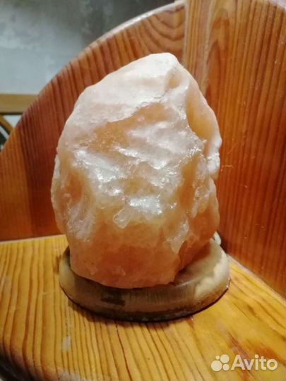 Солевая лампа для профилак заболеваний верх дых пу