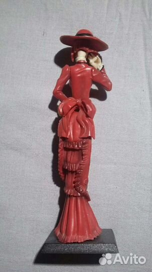 Фигурка Мадам Рэд