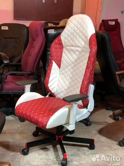 Компьютерное игровое кресло