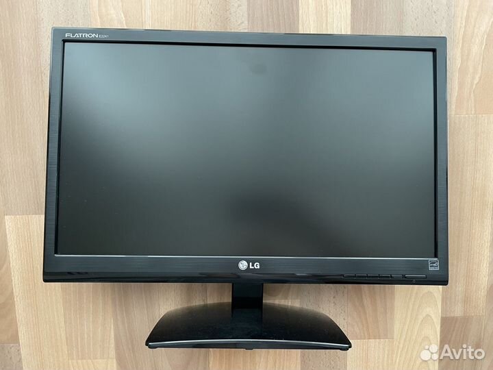 Монитор LG Flatron E2241S-BN