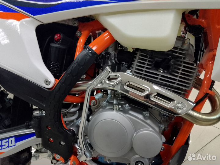 Мотоцикл ataki EF250