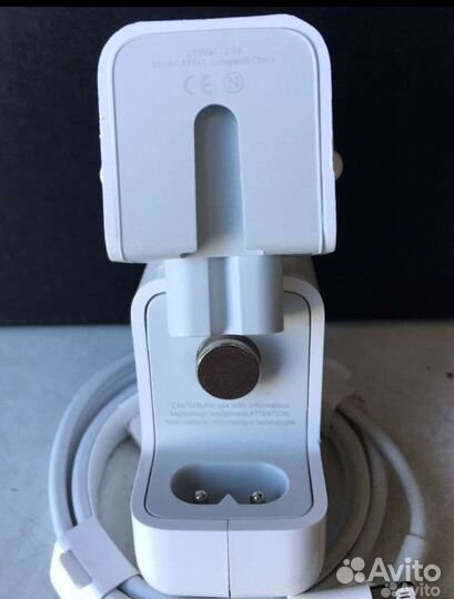 Зарядка на iPhone 12 w 2.4 A Оригинал