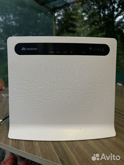 Wi-Fi poyep Huawei LTE CPE b593 White (B593s-22)