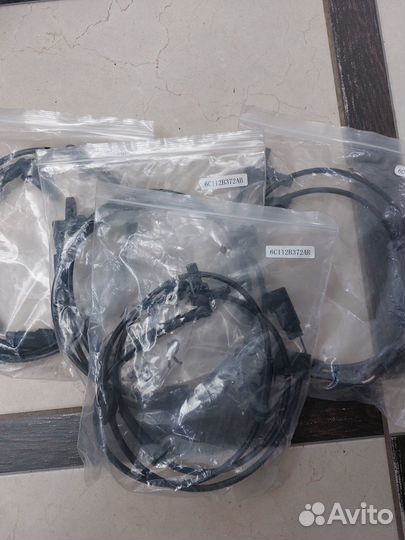 Датчик ABS передний Ford Transit 06-13