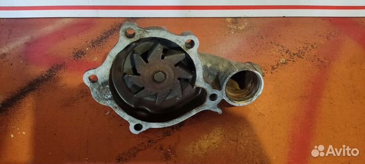 Помпа, водяной насос mitsubishi 4g63 md972050