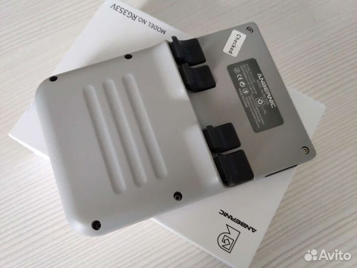 Игровая приставка anbernic