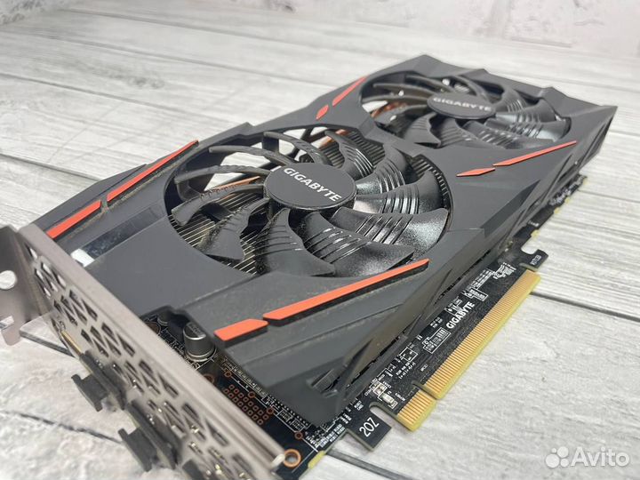Видеокарта Rx 570 8 gb Gigabyte