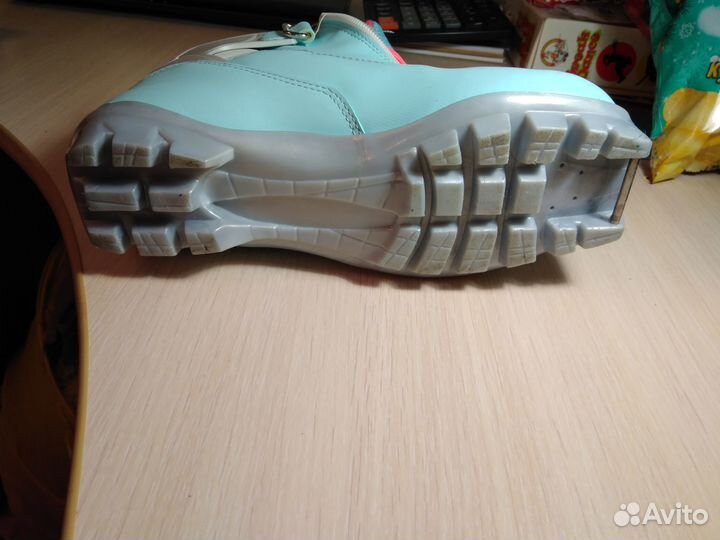 Лыжные ботинки