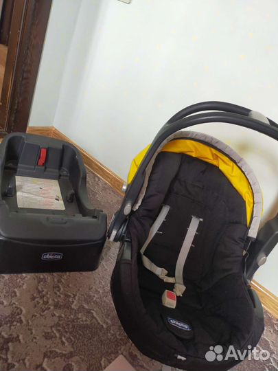 Автолюлька от 0 до 13 chicco с базой