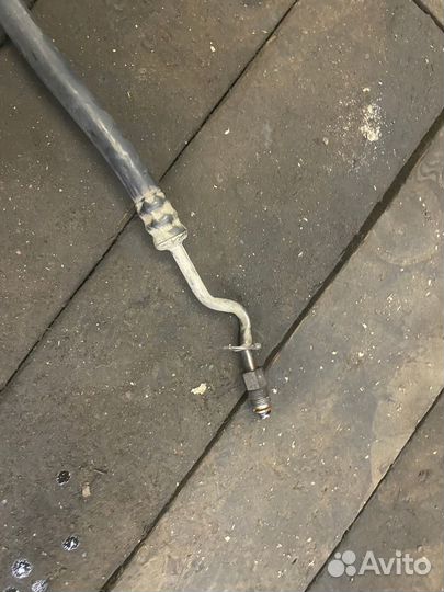 Трубка гур 8201002068 лада ларгус