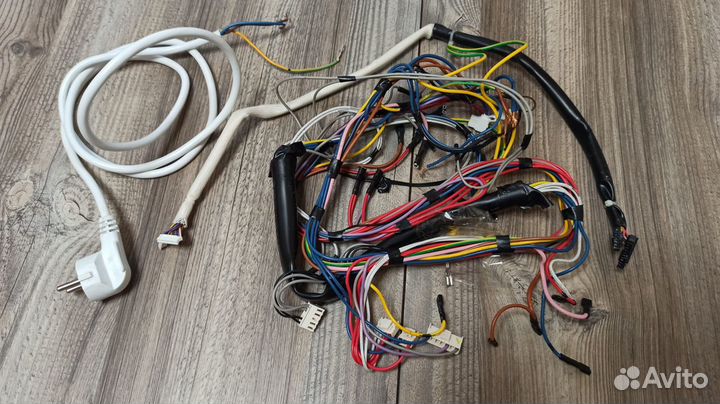 Б.у. запчасти от компактной посудомоечной машины