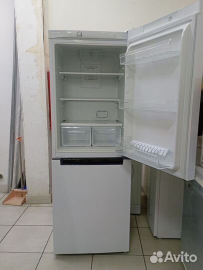 Холодильник indesit no frost 168см