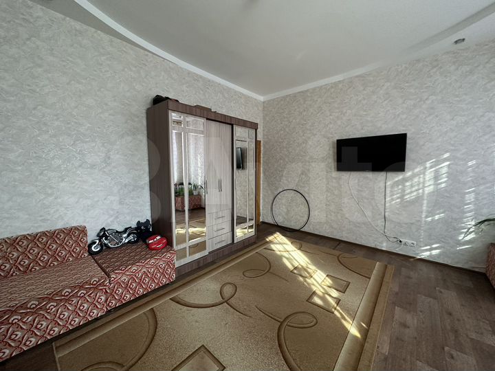 2-к. квартира, 60,8 м², 2/2 эт.