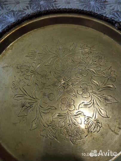 Серебряный поднос