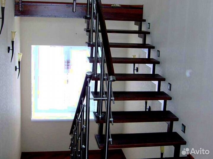Лестница для коттеджа на заказ