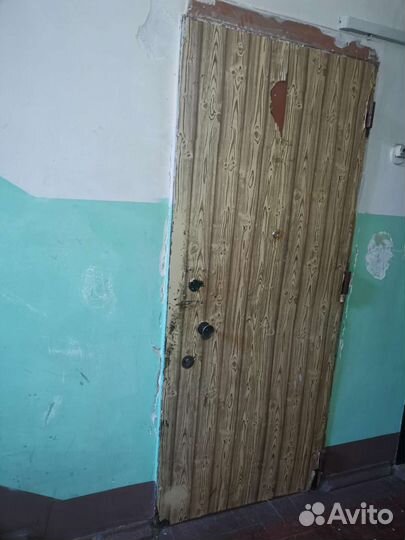 Дверь входная металлическая