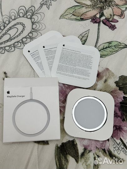 Быстрая беспроводная зарядка MagSafe для iPhone
