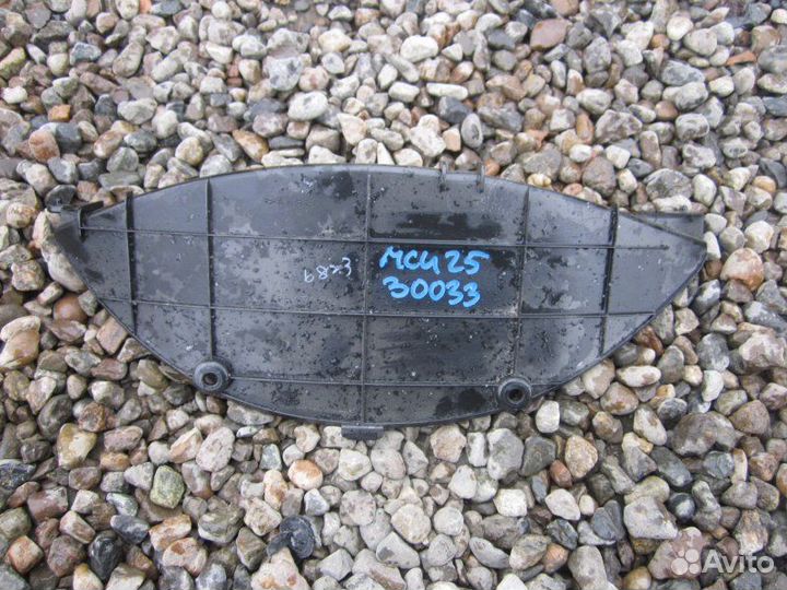 Козырек щитка приборов Toyota Kluger MCU25 1MZ-FE