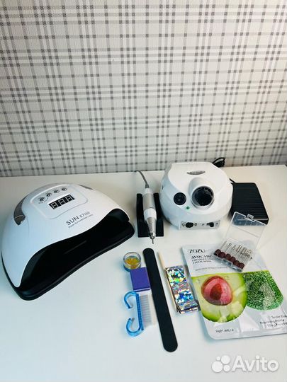 Аппарат для маникюра и лампа в наборе