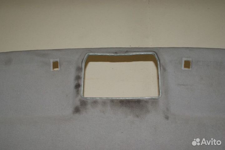 Обшивка потолка Volvo V70