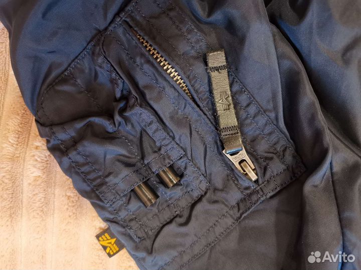 Куртка бомбер Alpha Industries р.S