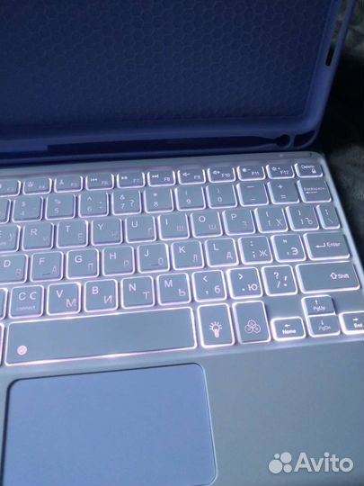 Чехол клавиатура для iPad 9.7