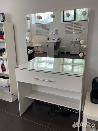 Гримерное зеркало с лампочками бу