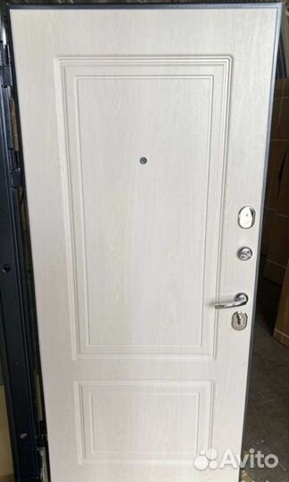 Двери входные, 10 см. 3 контура, со склада