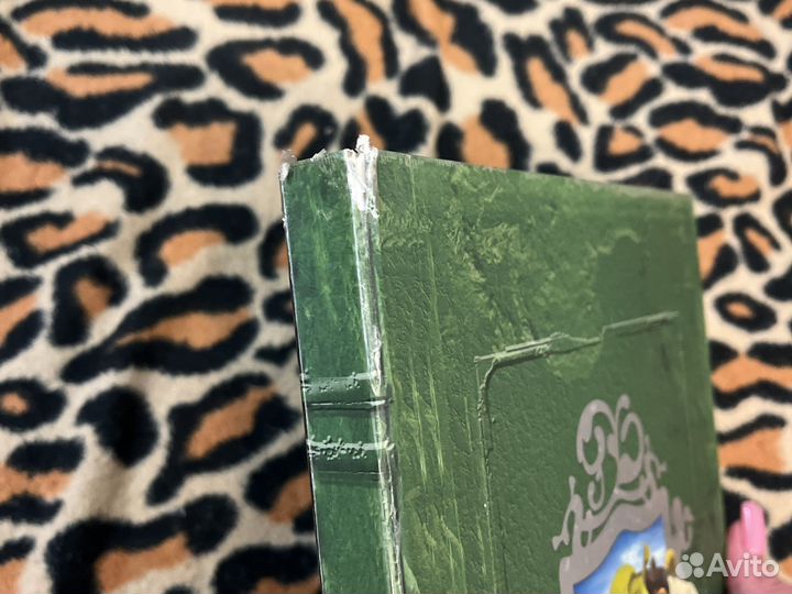 Амулеты с журналов «Шрек»