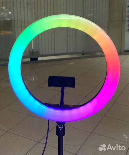 Цветная кольцевая лампа 33 см