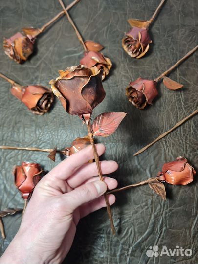 Роза медная, ручной работы