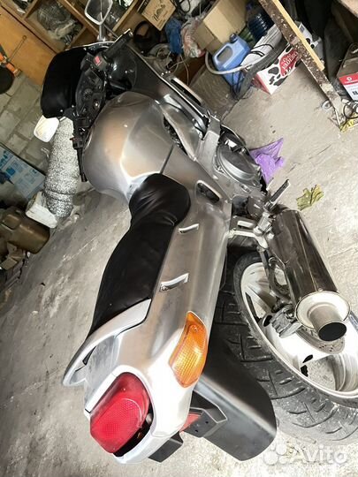 Kawasaki zzr 400-2