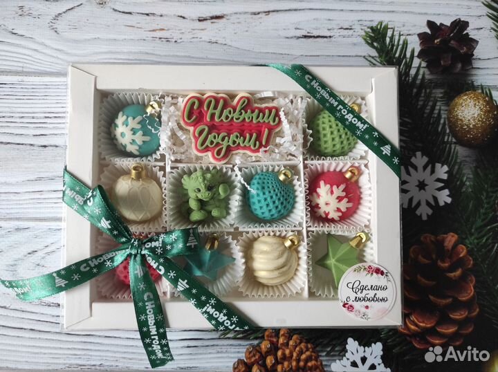 Новогодние шоколадные наборы