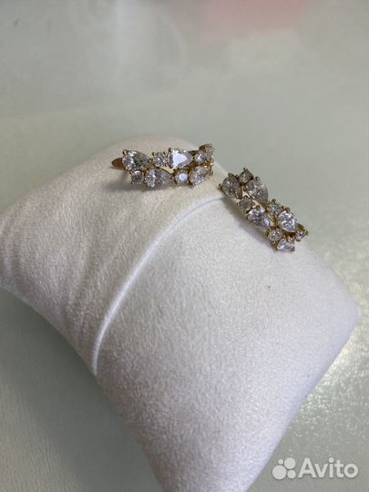 Сережки бижутерия