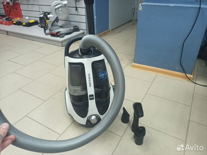 Пылесос Samsung sc8835