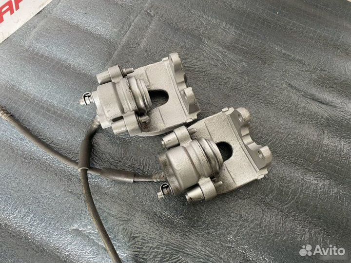 Суппорта комплект задняя Bmw 5 Серия F10 4.4 AT