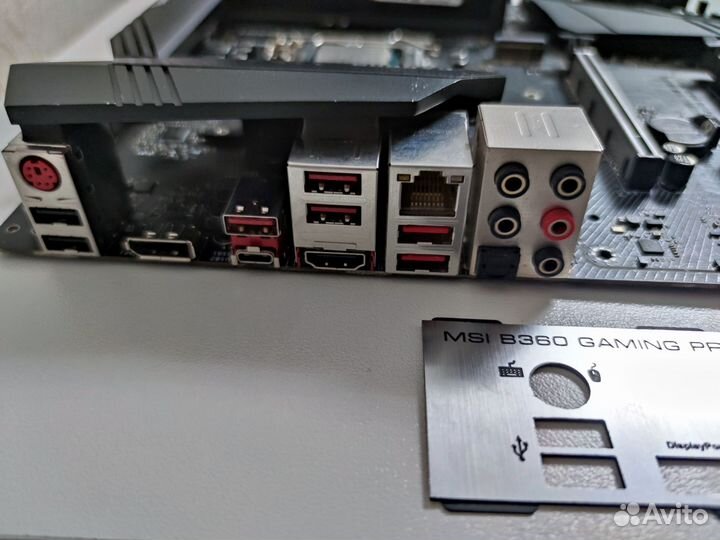 MSI B360 gaming pro carbon + i5 9600k + 16GB