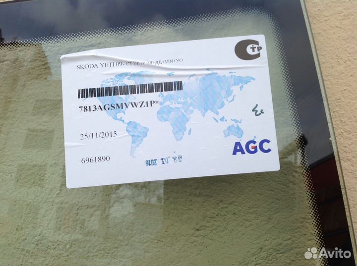 Skoda yeti 2009- стекло лобовое с дд