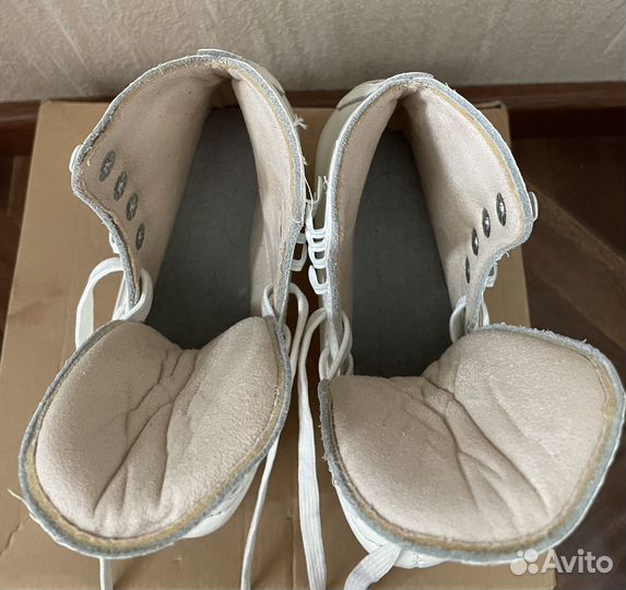 Коньки фигурные Wifa Prima Set, р-р 28