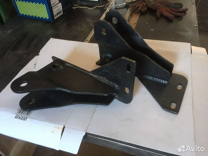 Кастор платы Toyota Land Cruiser 70/80/105