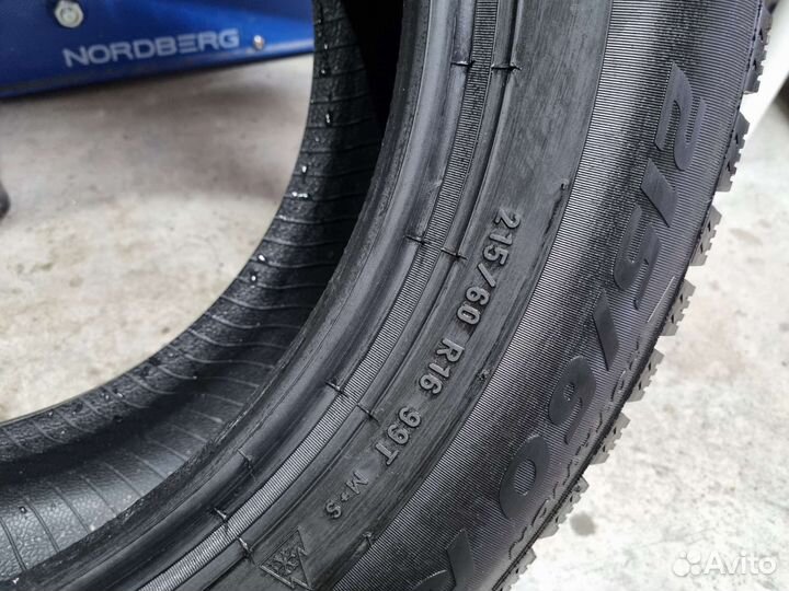 Pirelli Ice Zero 215/60 R16 99T